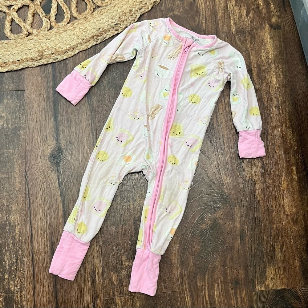 Caden Lane Breakfast In Bed Zippy Pajamas size 6-12 Months